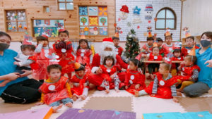 クリスマス会をしました!|大阪・上本町の保育園レオラ